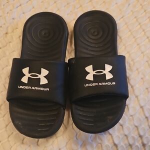 Under Armour Black Slides with White Logo Size 7